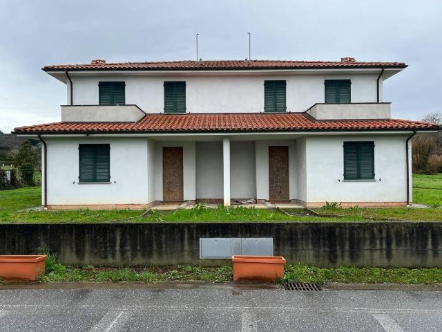 Villa in vendita a Altopascio LU