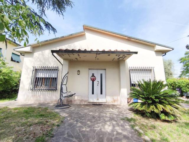 Villa in vendita a Altopascio LU