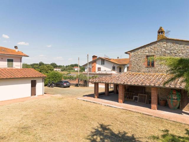 Villa in vendita a Altopascio LU