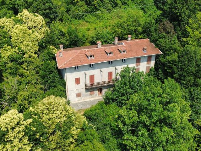 Villa in vendita a Alzano Lombardo BG