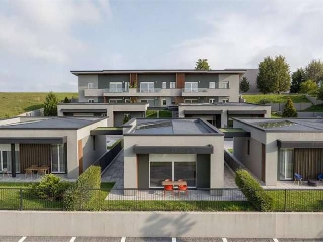 Villa in vendita a Alzate Brianza CO