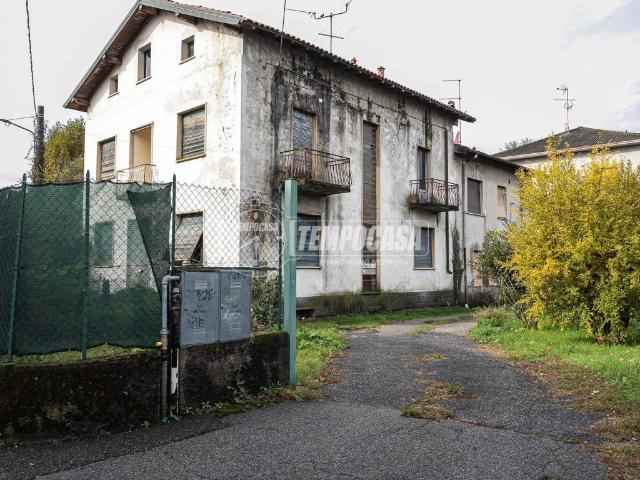 Villa in vendita a Alzate Brianza CO