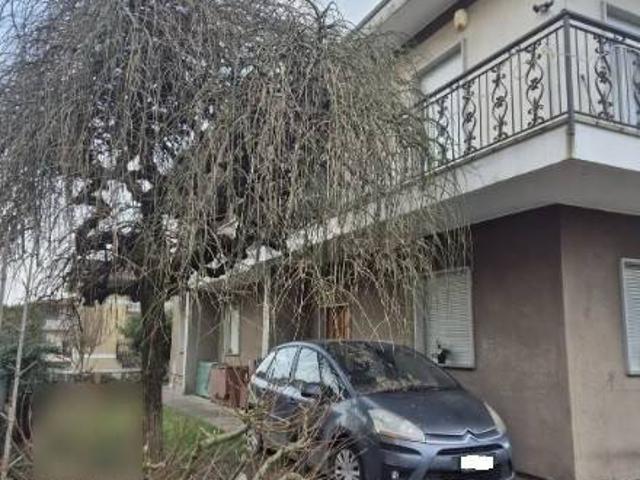 Villa in vendita a Alzate Brianza CO
