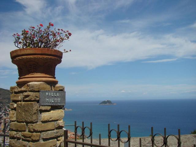 Villa in vendita a Alassio