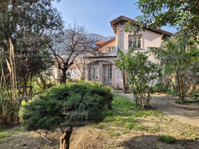 Villa in vendita a Alassio SV