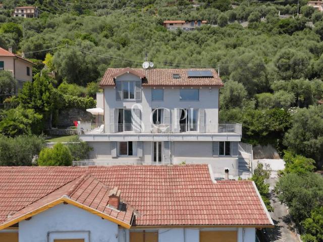 Villa in vendita a Alassio SV