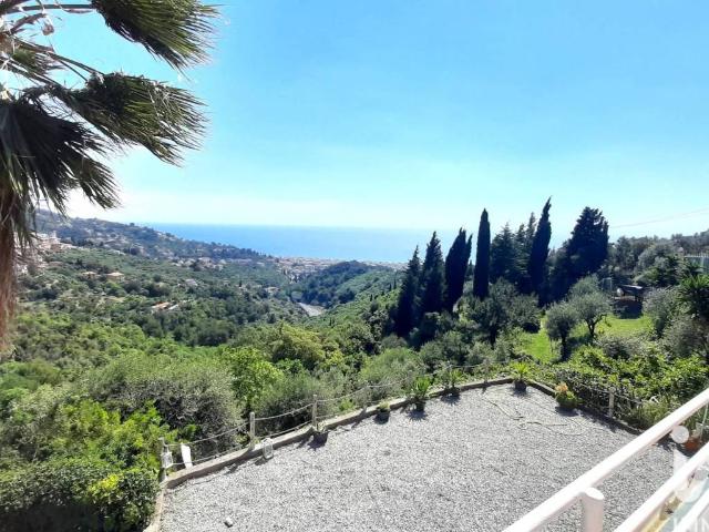 Villa in vendita a Alassio SV