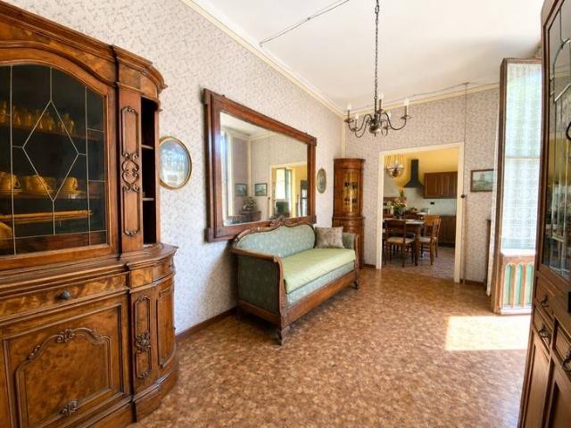 Villa in vendita a Alba CN