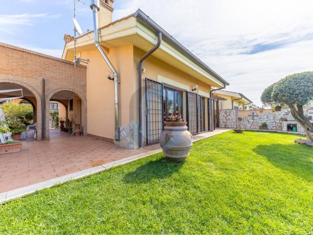 Villa in vendita a Albano Laziale