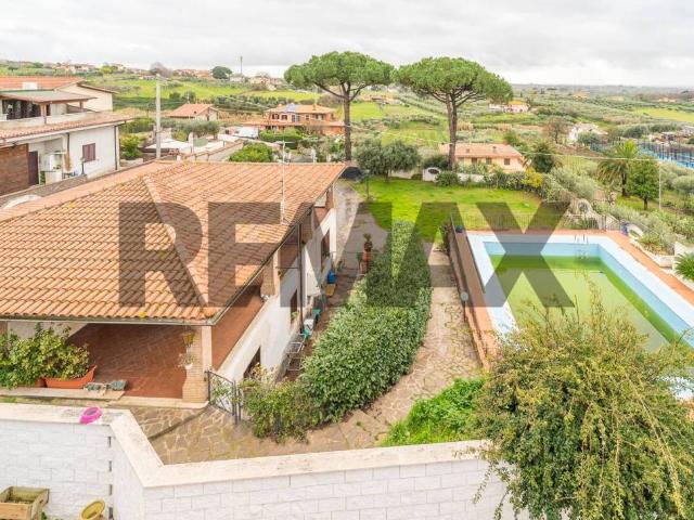 Villa in vendita a Albano Laziale RM