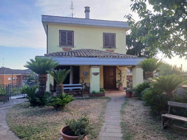 Villa in vendita a Albano Laziale RM