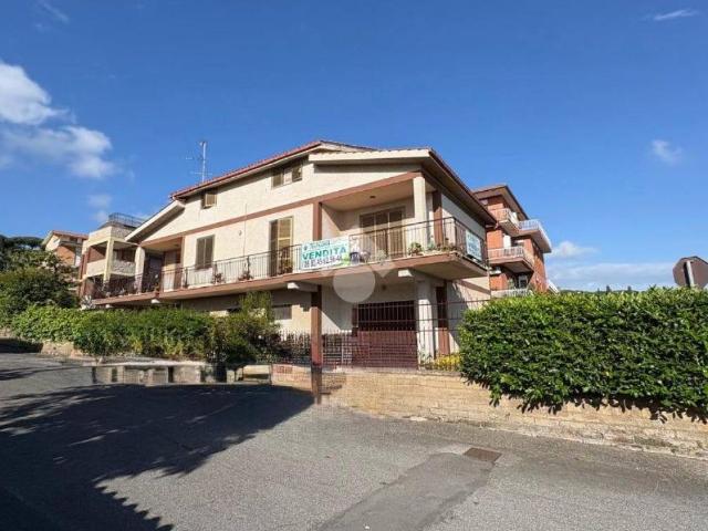 Villa in vendita a Albano Laziale RM