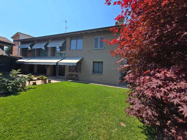 Villa in vendita a Albano Sant'Alessandro BG