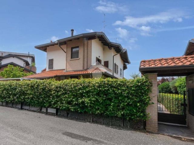 Villa in vendita a Albiate MB