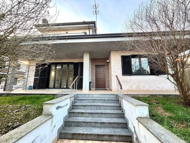 Villa in vendita a Alessandria