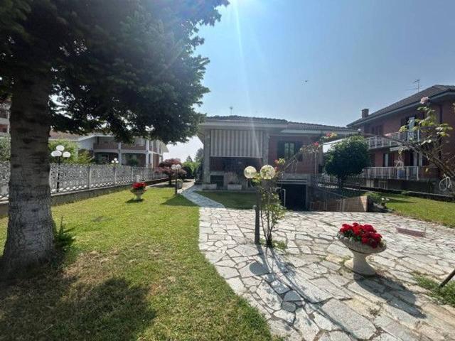 Villa in vendita a Alessandria