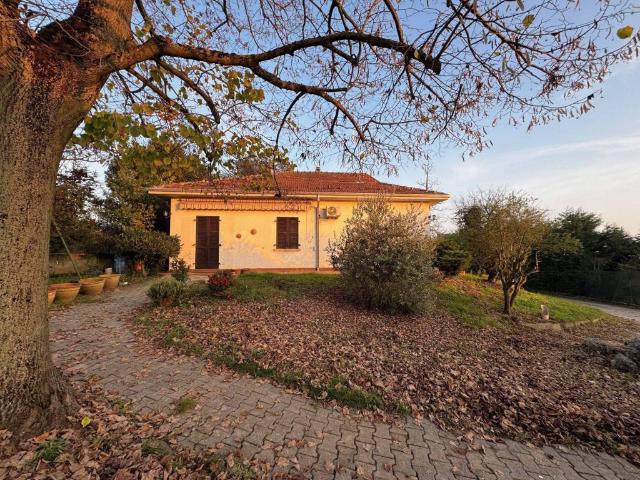 Villa in vendita a Alessandria AL