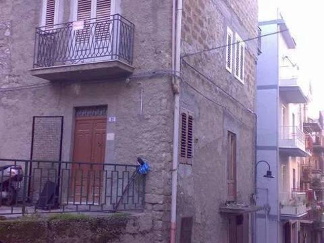 Villa in vendita a Alessandria della Rocca AG