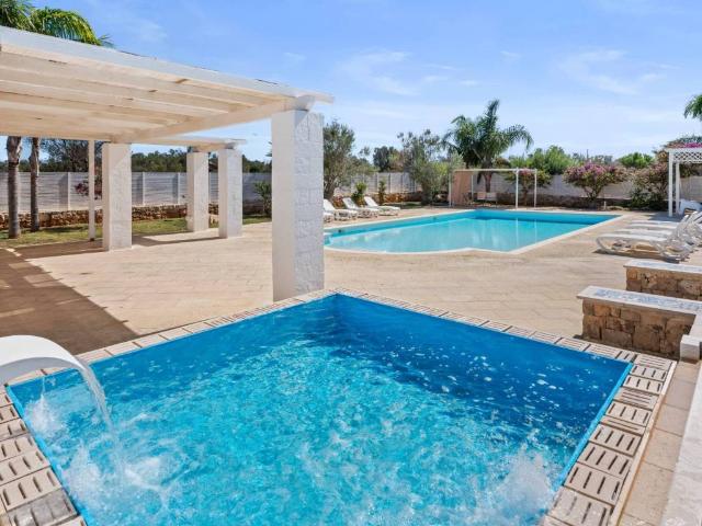 Villa in vendita a Alliste LE