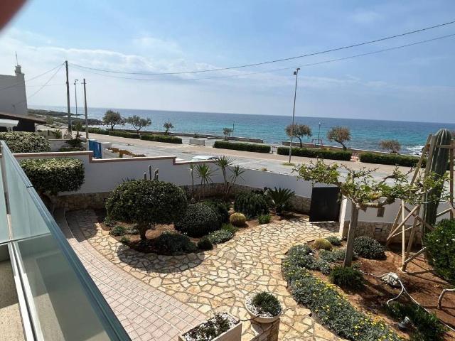 Villa in vendita a Alliste LE