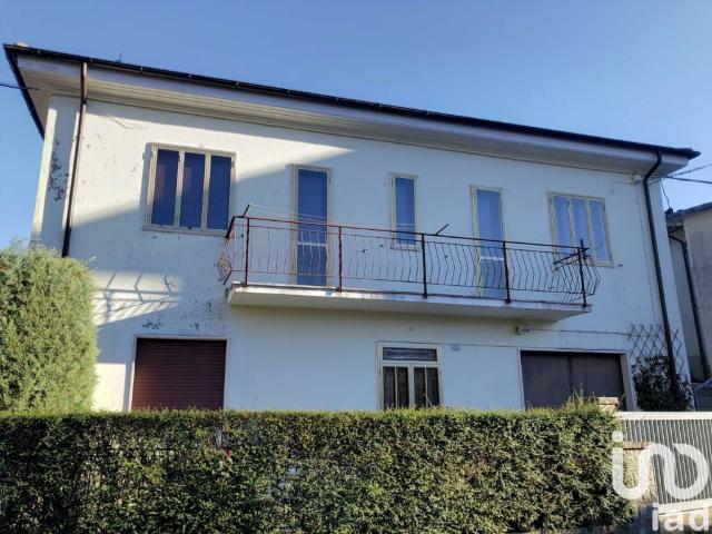 Villa in vendita a Apecchio PU