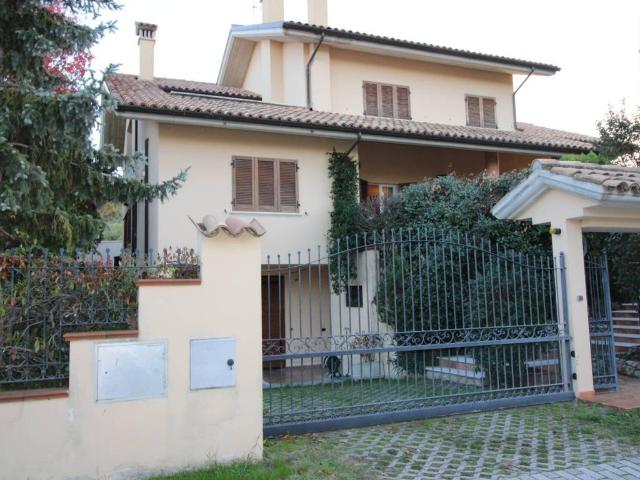 Villa in vendita a Appignano del Tronto AP