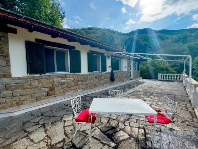 Villa in vendita a Apricale IM