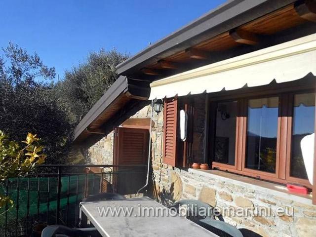 Villa in vendita a Apricale IM