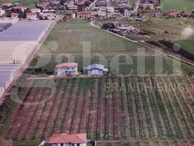 Villa in vendita a Aprilia