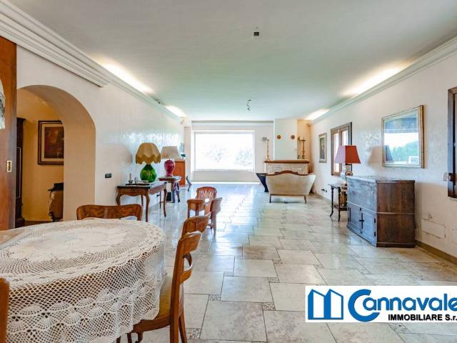 Villa in vendita a Aprilia LT