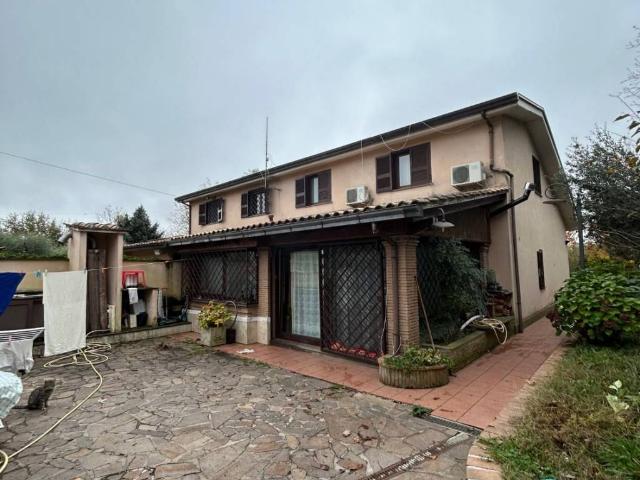 Villa in vendita a Artena RM