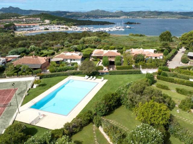 Villa in vendita a Arzachena OT