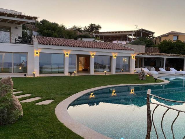 Villa in vendita a Arzachena OT