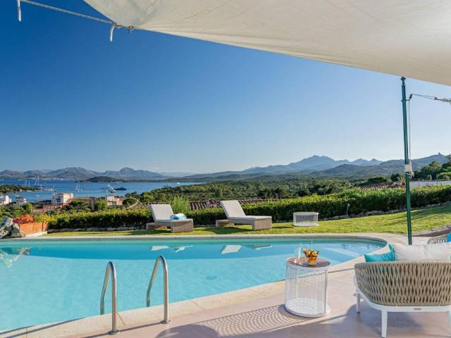 Villa in vendita a Arzachena SS
