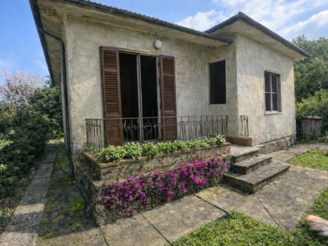 Villa in vendita a Arancio Lucca 100 mq Rif: 1404172