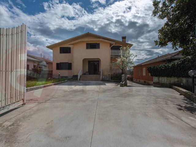 Villa in vendita a Arce FR