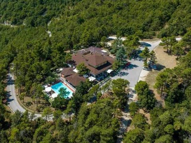 Villa in vendita a Arcevia AN