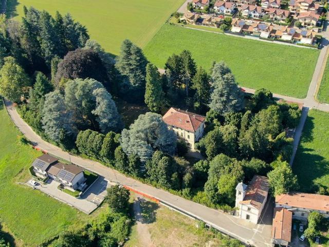 Villa in vendita a Arcisate VA