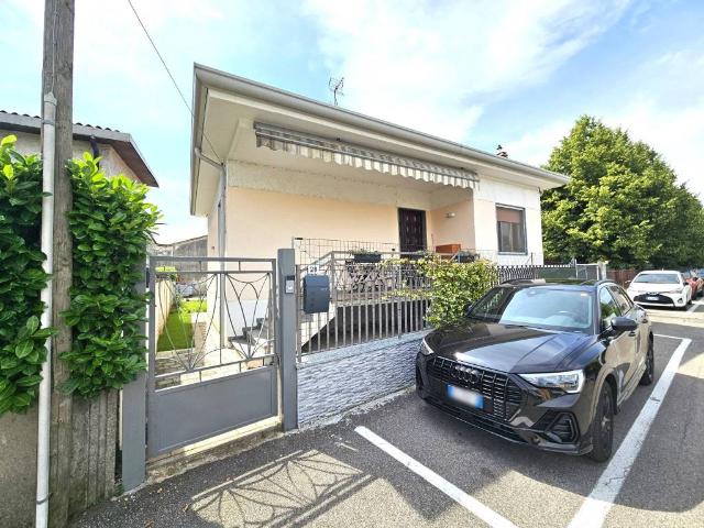 Villa in vendita a Arconate MI
