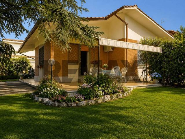 Villa in vendita a Ardea