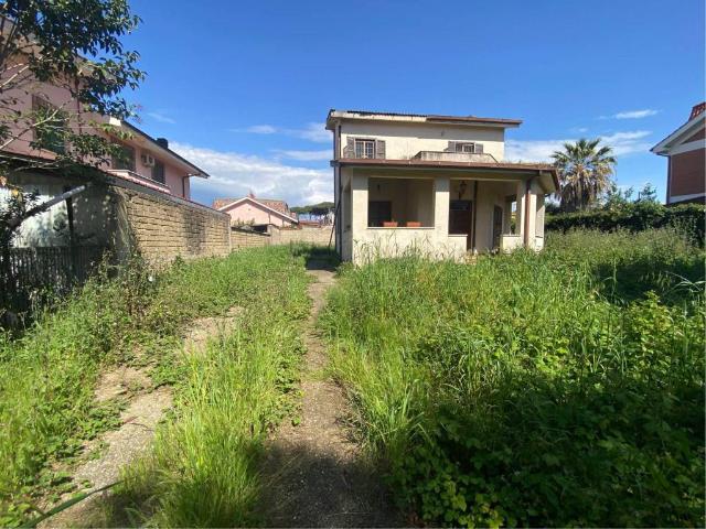 Villa in vendita a Ardea RM