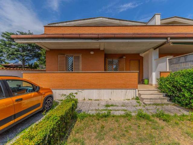 Villa in vendita a Ardea RM