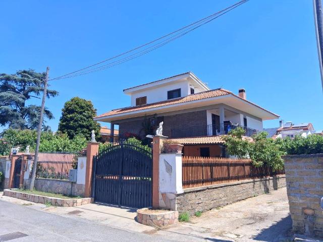 Villa in vendita a Ardea RM
