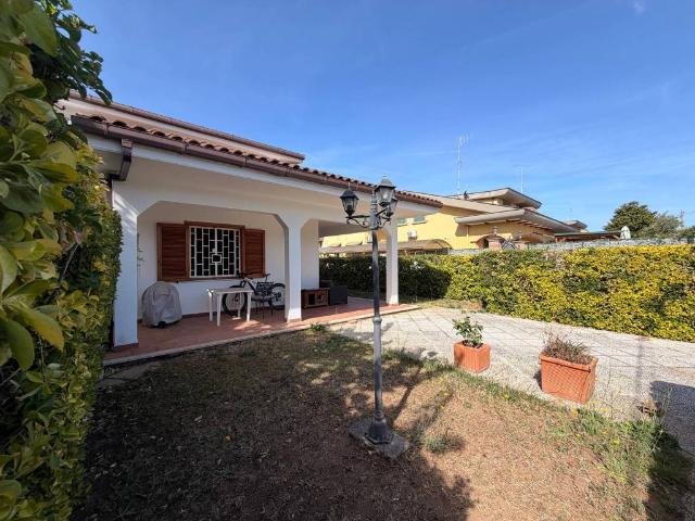 Villa in vendita a Ardea RM