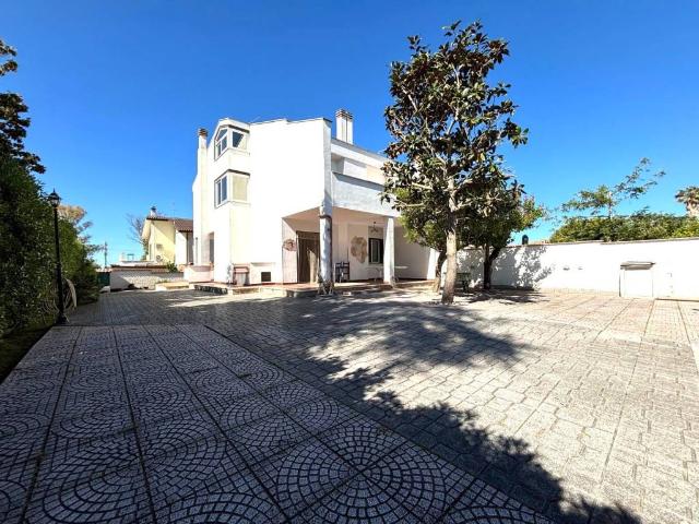 Villa in vendita a Ardea RM
