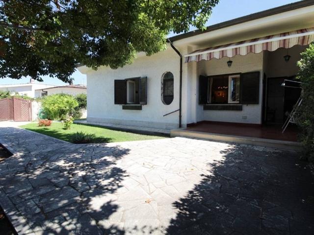 Villa in vendita a Ardea RM