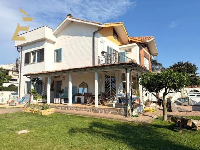 Villa in vendita a Ardea RM