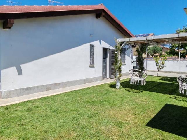Villa in vendita a Ardea RM