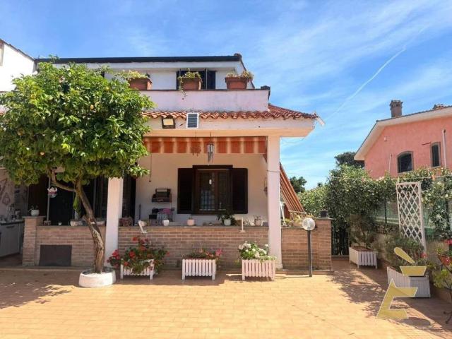 Villa in vendita a Ardea RM