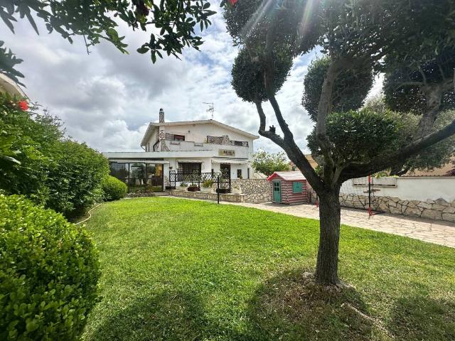 Villa in vendita a Ardea RM